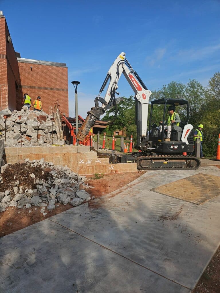 Best excavation contracting services in Oklahoma city | Design Earth excavation